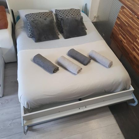 Cosy & Charming Logement Moderne Proche Paris Apartment Arcueil Luaran gambar